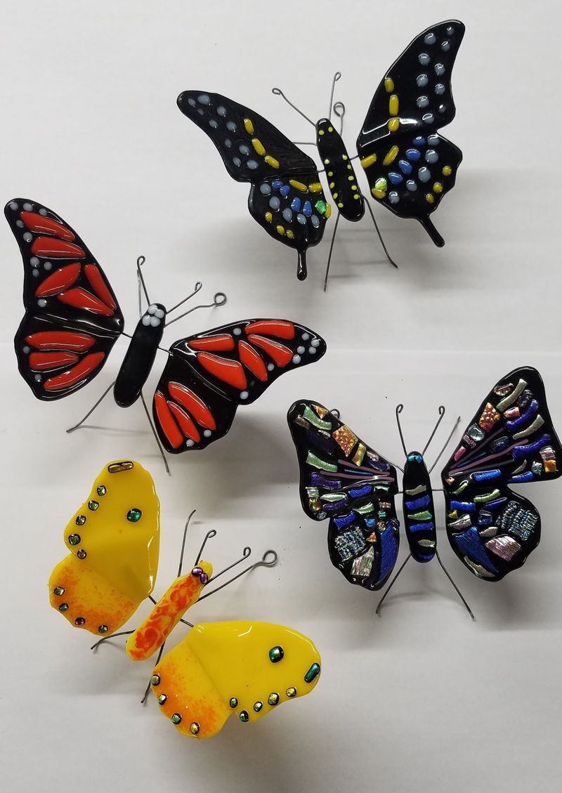 This Little-Known Maine Shop Has Thousands Of Pieces Of Antique Stained Glass - Decor Hint Try Making Glass Art