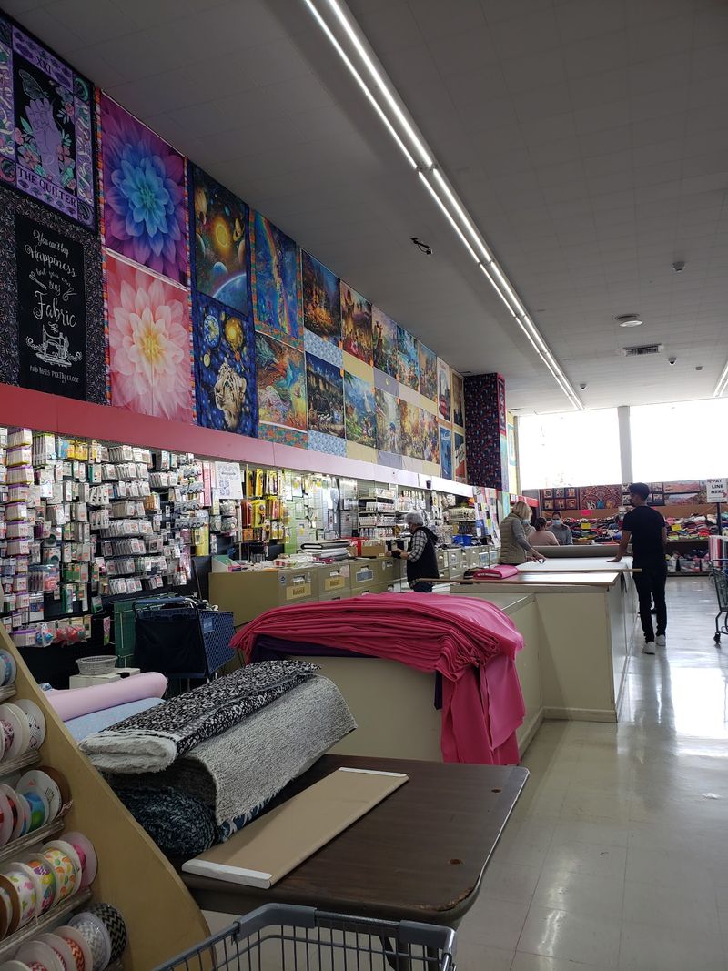 M&L Fabrics Discount Store, Anaheim