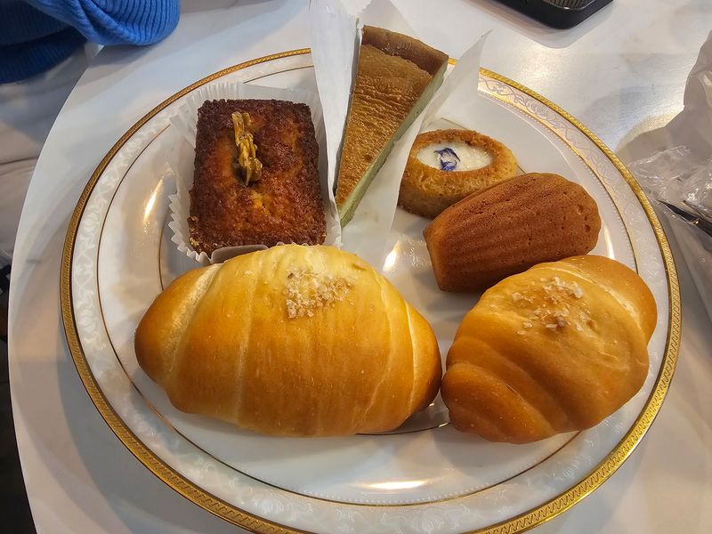 Financiers And Tigres In Flavors You Will Debate