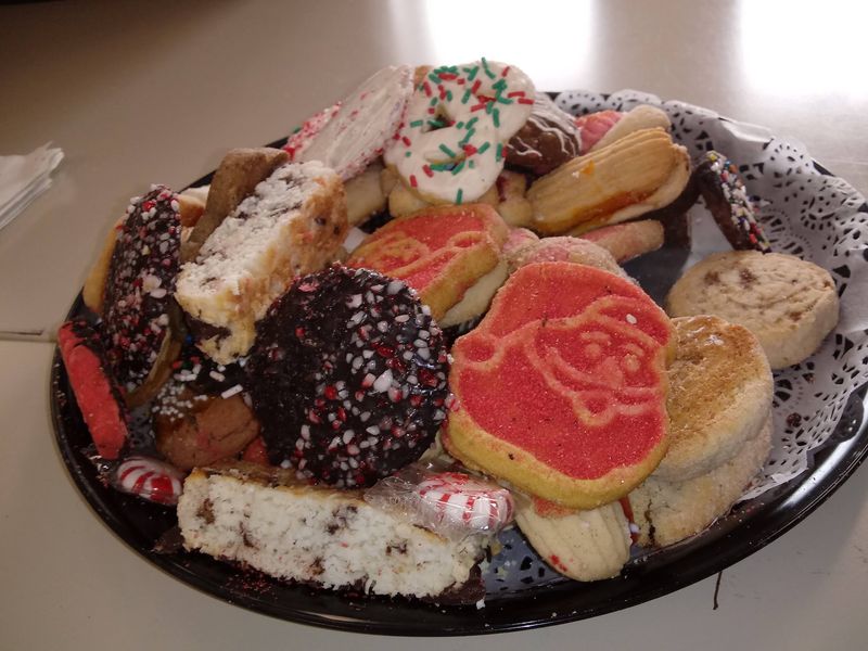 The Italian Bakery In Connecticut Where Locals Say The Long Wait Is Totally Worth It - Decor Hint Cookies And Cakes Make Every Visit Tempting