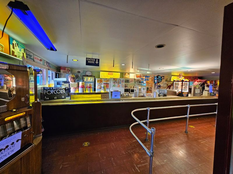 A Snack Bar Pause
