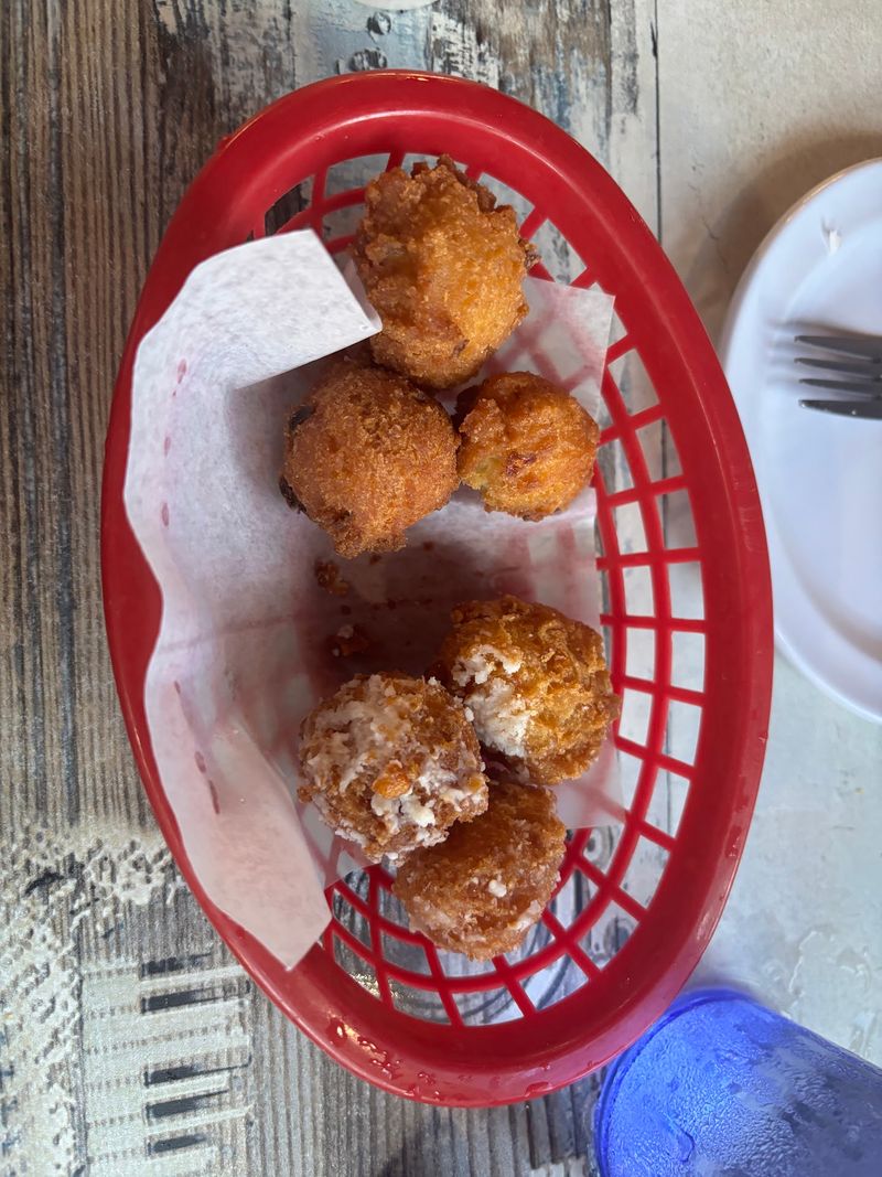 Once You Taste Its Seafood Buffet, This Florida Riverside Restaurant Ruins Every Other Buffet - Decor Hint Gator Bites and Other Florida Sidekicks