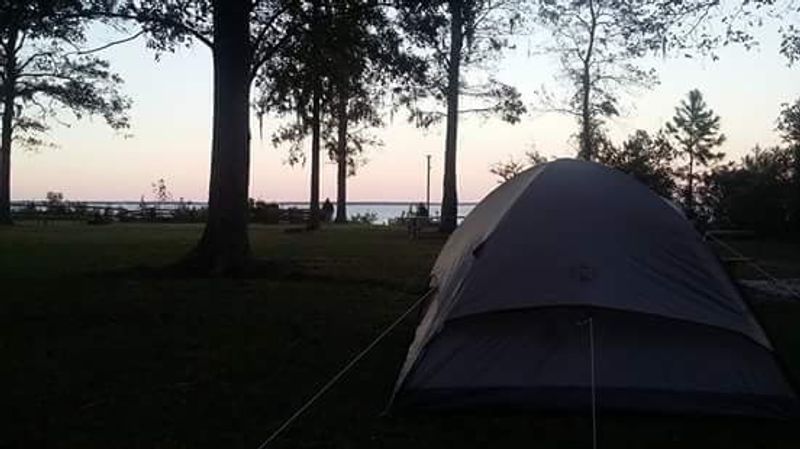 These 12 Free North Carolina Coastal Camping Spots Feel Like Places You Were Never Supposed To Find - Decor Hint Fishers Landing, Croatan National Forest