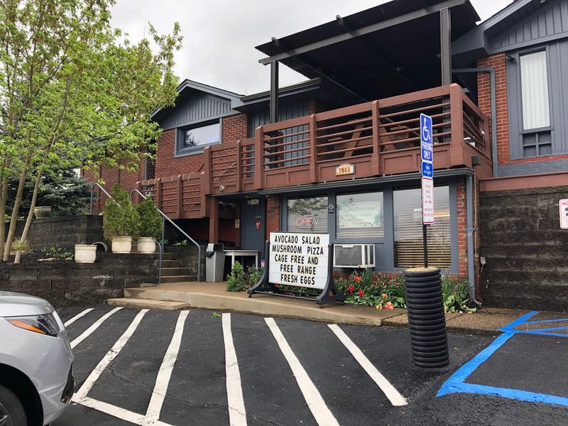 Café Chocolade, Oakdale