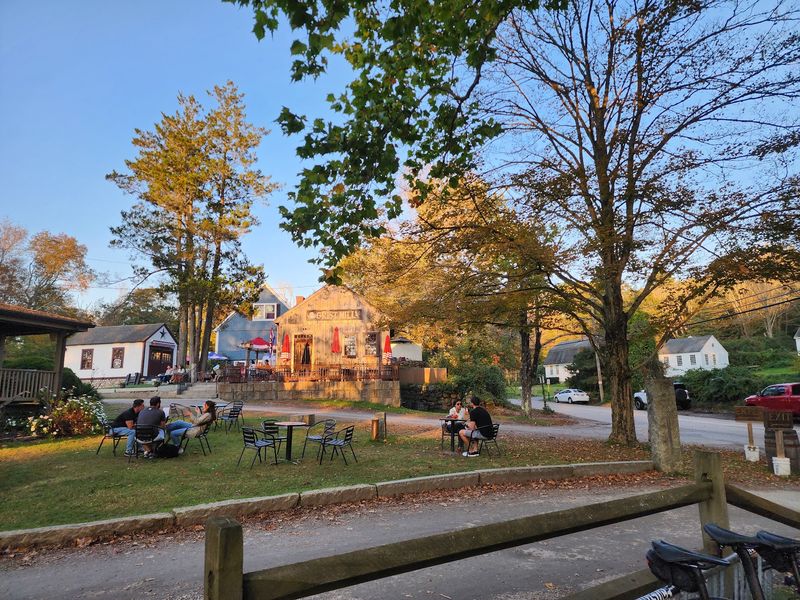 Locals Keep Returning To This Historic Connecticut Destination Every Fall, Home To America’s Last Steam-Powered Cider Mill - Decor Hint September First Starts The Season Every Year