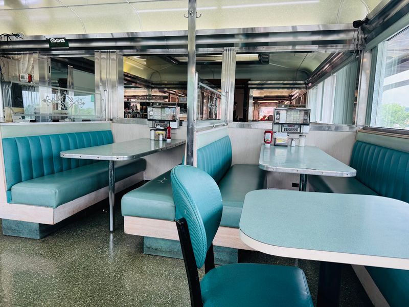 Olympia Diner, Newington