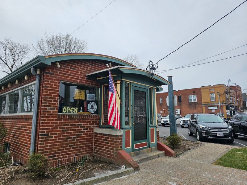 An Original Dining Car Gives The Place Its Character