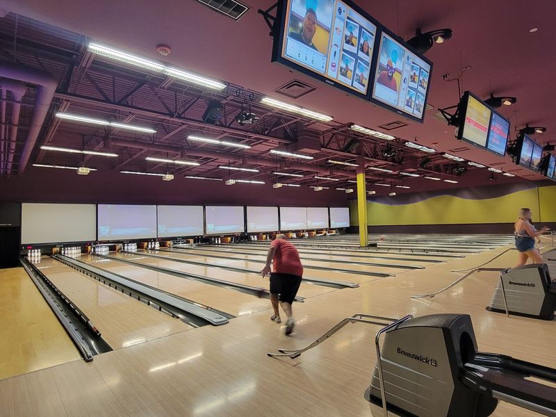 Lanes, Prize Tickets, And Pizza