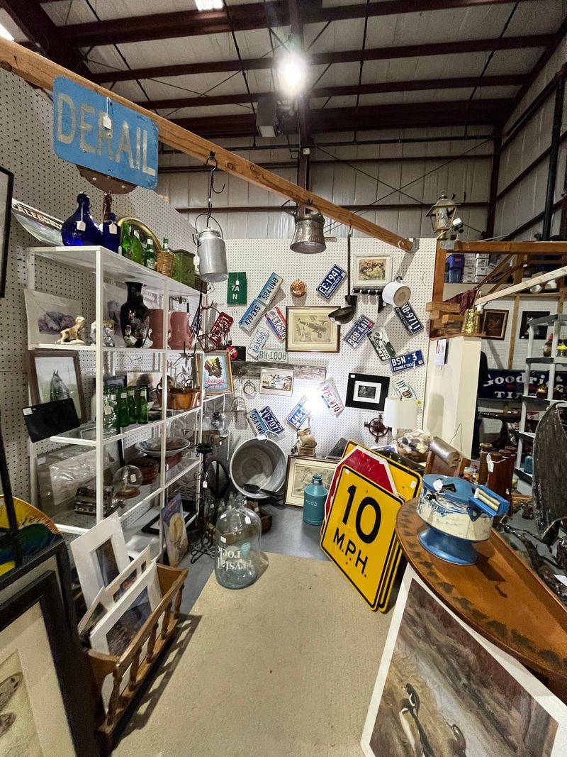 Stratford Antique Center, Stratford