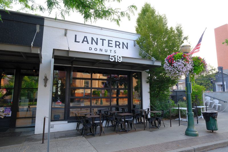 12 Best Hidden Bakeries In Coeur D'Alene, Idaho Locals Try To Keep Secret - Decor Hint Lantern Donuts' Elevated Experience