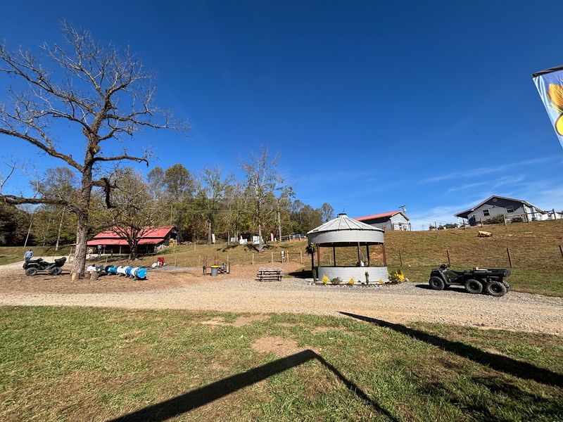 Picnic Spots And Mountain Views Worth Lingering For