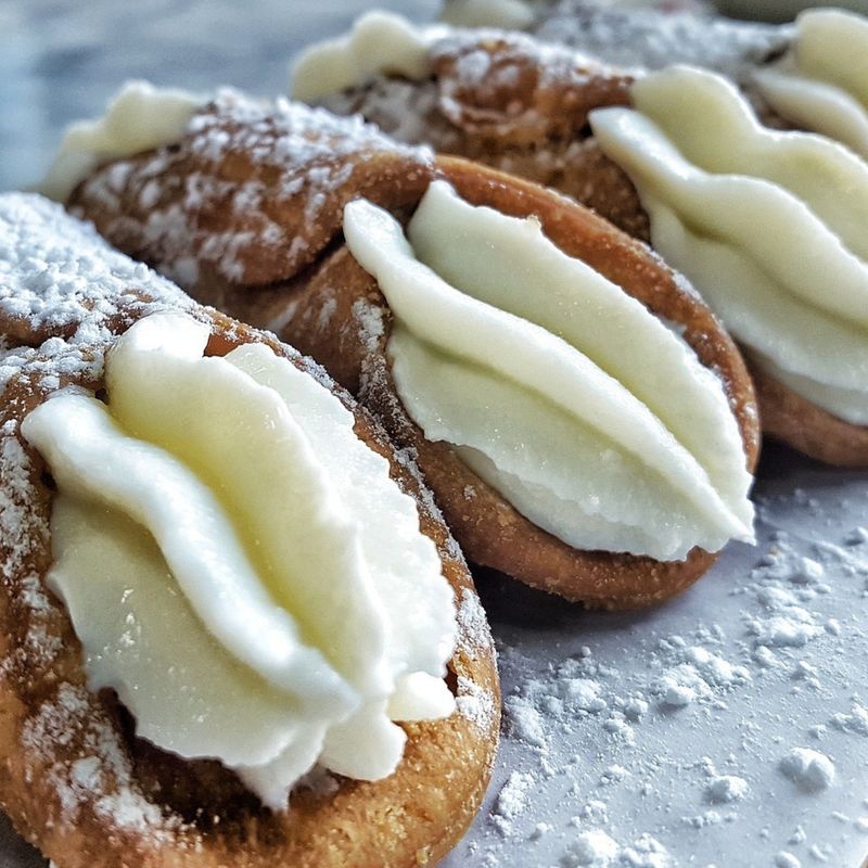 This Connecticut Bakery Has Turned Fresh-Filled Cannoli Into One Of Its Signature Treats - Decor Hint Cannoli Are Filled Fresh To Order