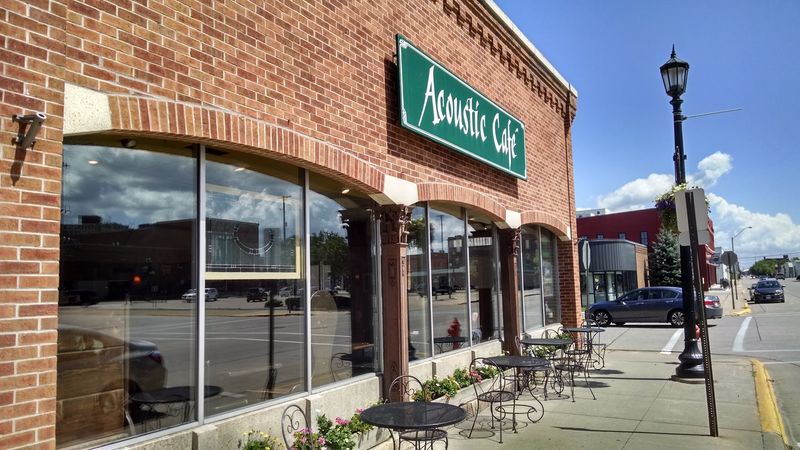 Acoustic Cafe, Winona