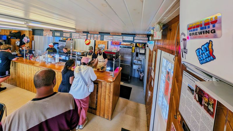 Jon G's Barbecue, Peachland