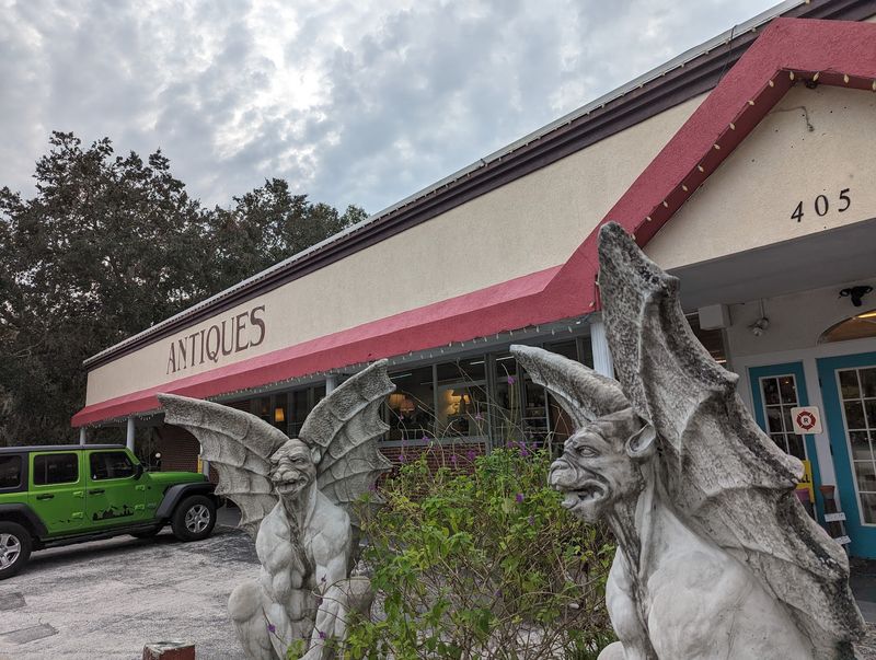 Village Antique Mall, Mt Dora