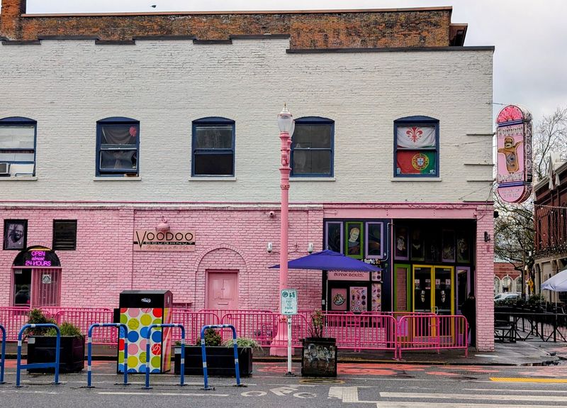 We Ranked 10 Oregon Donut Shops From Good To Surprisingly Addictive - Decor Hint Voodoo Doughnut