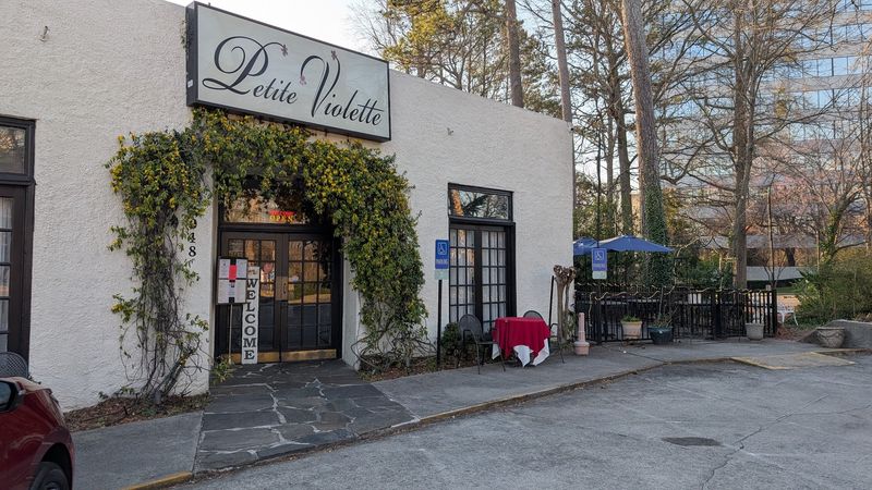The Olive Oil Boutique You Can Shop After Dinner