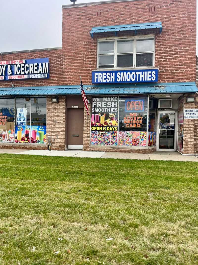 9 Nostalgic Candy Stores In Michigan That Take You Straight Back To Childhood - Decor Hint Roger's Bulk Candy & Ice Cream