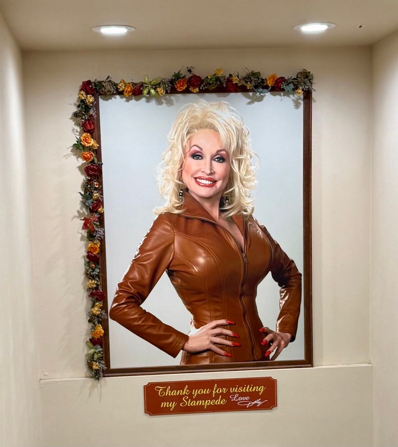 Dolly Parton's Stampede, Pigeon Forge