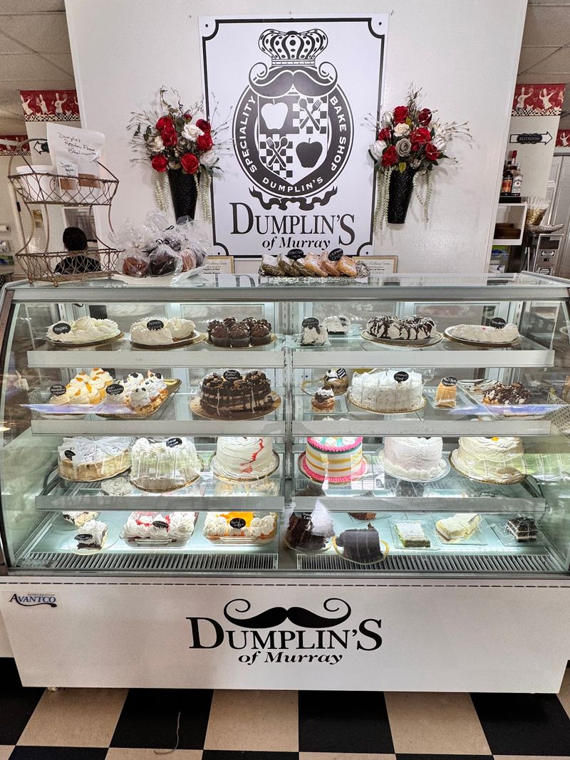 The Most Charming College Town In Kentucky Offers Standout Dining, Shopping, And More - Decor Hint Dumplin's Of Murray Built Its Name On Homemade Rolls