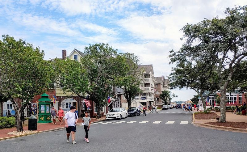 Manteo - Roanoke Island