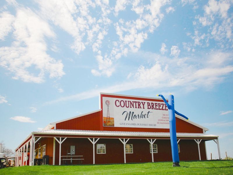Country Breeze Market
