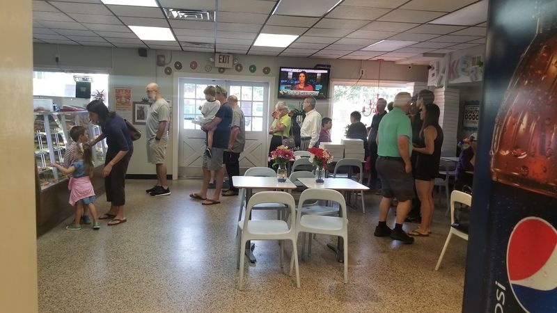 Baker's Dozen Donut Shop, Raleigh