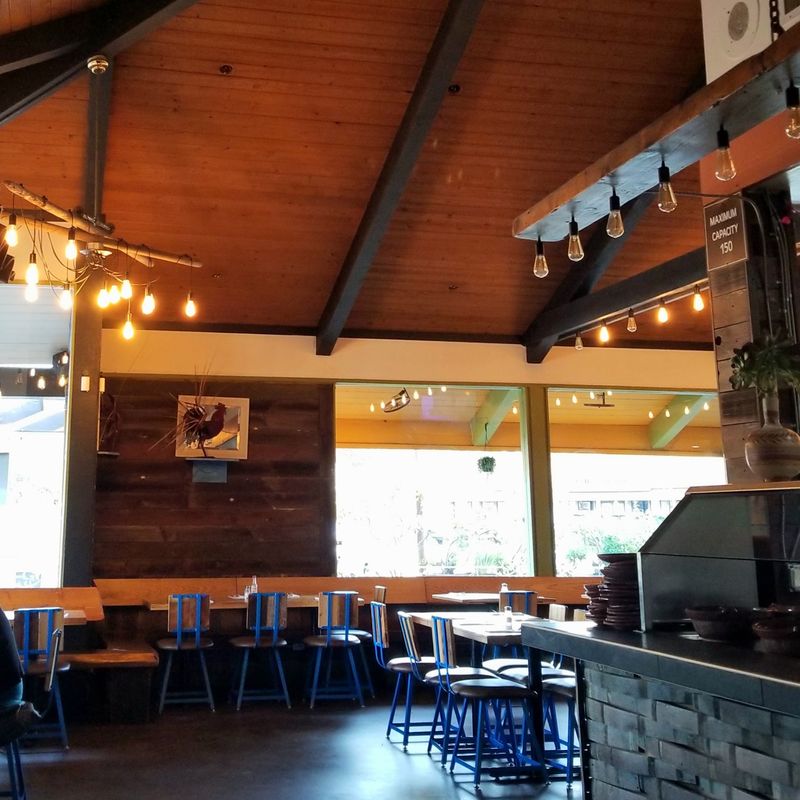 Los Moles, El Cerrito
