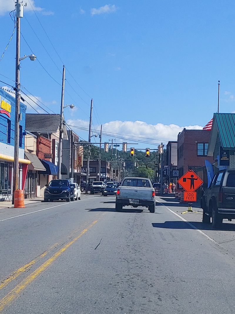 McCaysville - Straddle Two States On One Sidewalk