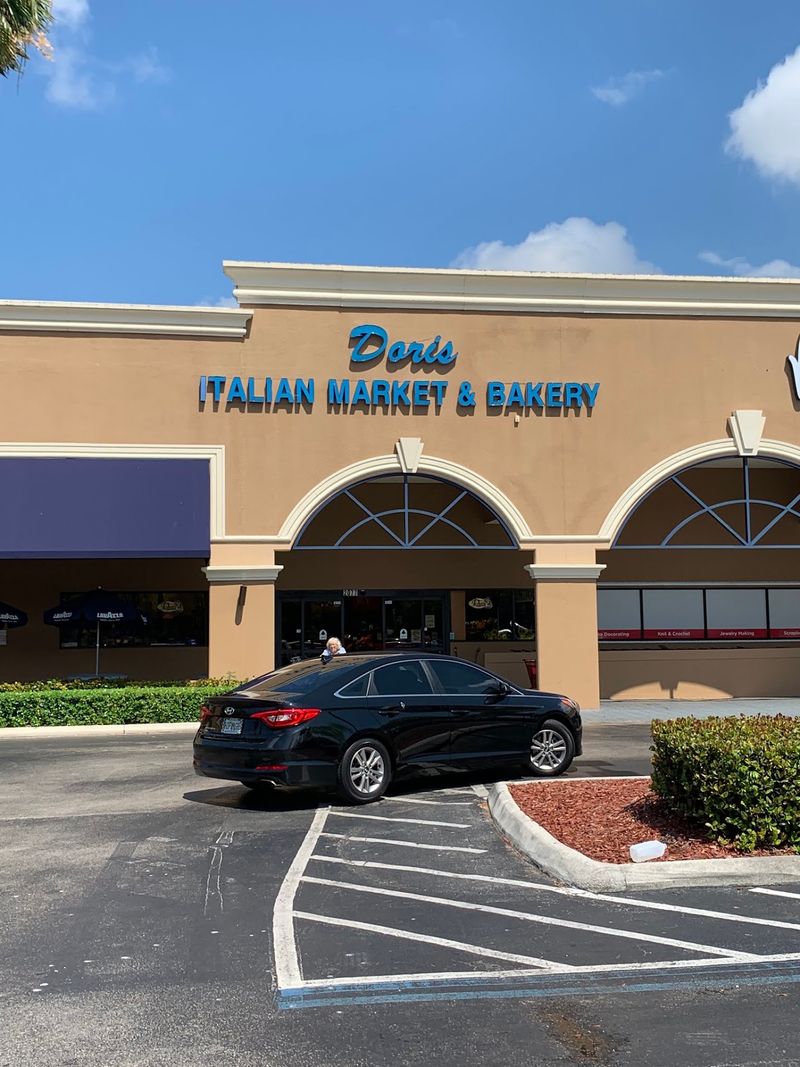 Doris Italian Market & Bakery, Coral Springs