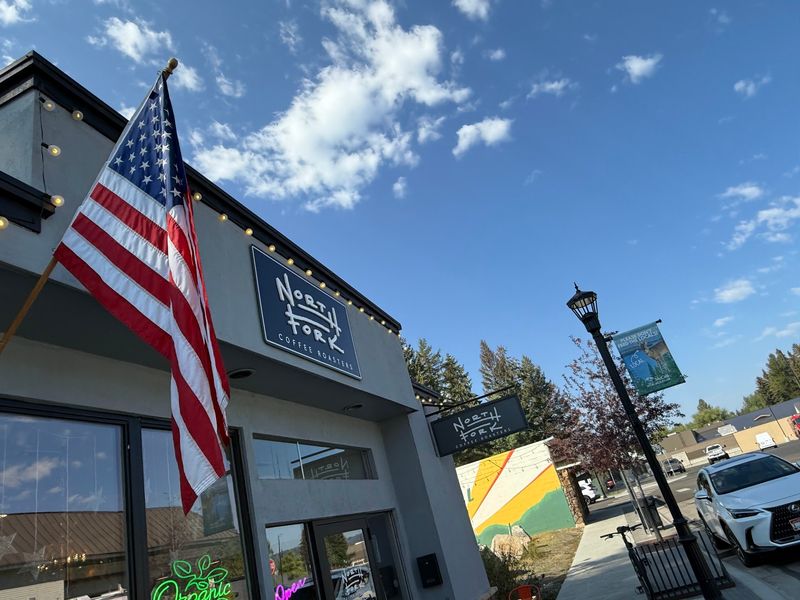 Warm Up In These 8 Idaho Small-Town Coffee Roasters Where The Beans Are Roasted On Site - Decor Hint North Fork Coffee Roasters In McCall