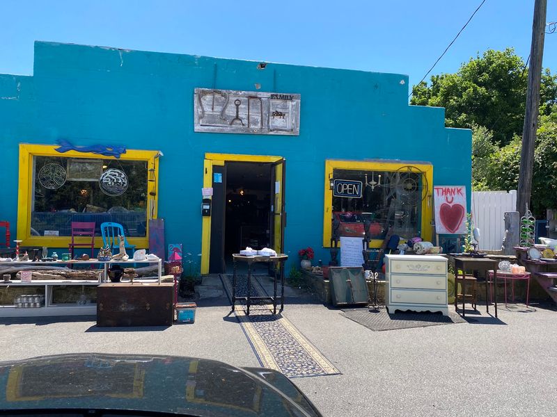Washington Street Gave The Shop More Room To Get Weird