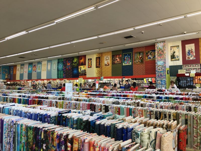 M & L Fabrics Discount Store, Anaheim