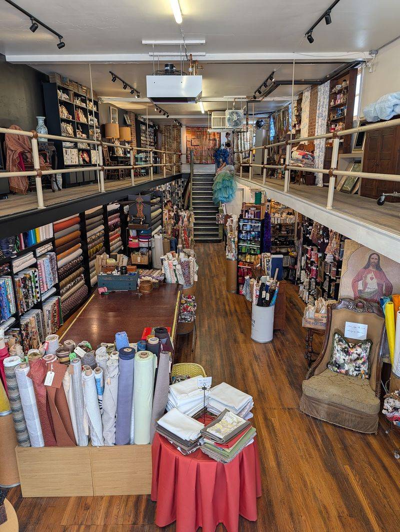 LOOM Exquisite Textiles, Etna