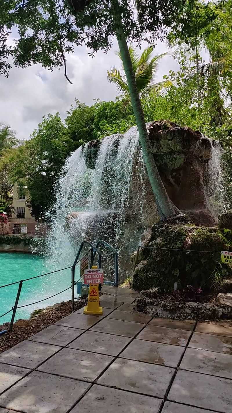 This Florida Swimming Hole Hides Inside A Former Coral Rock Quarry - Decor Hint Is It Worth Your Afternoon?