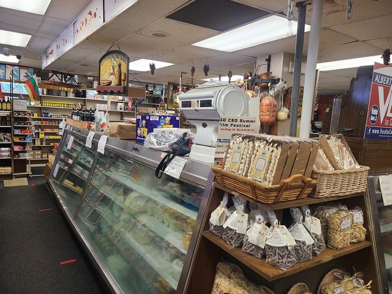 Sorrento Italian Market, Culver City
