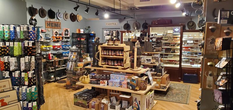 The Man Cave & She Shed Too!, Middletown