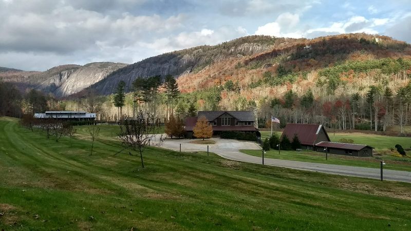 Most Travelers Head To Highlands And Miss This Quiet North Carolina Mountain Town Entirely - Decor Hint Toxaway Falls Gives Road Trippers A Reason To Pull Over Before Town