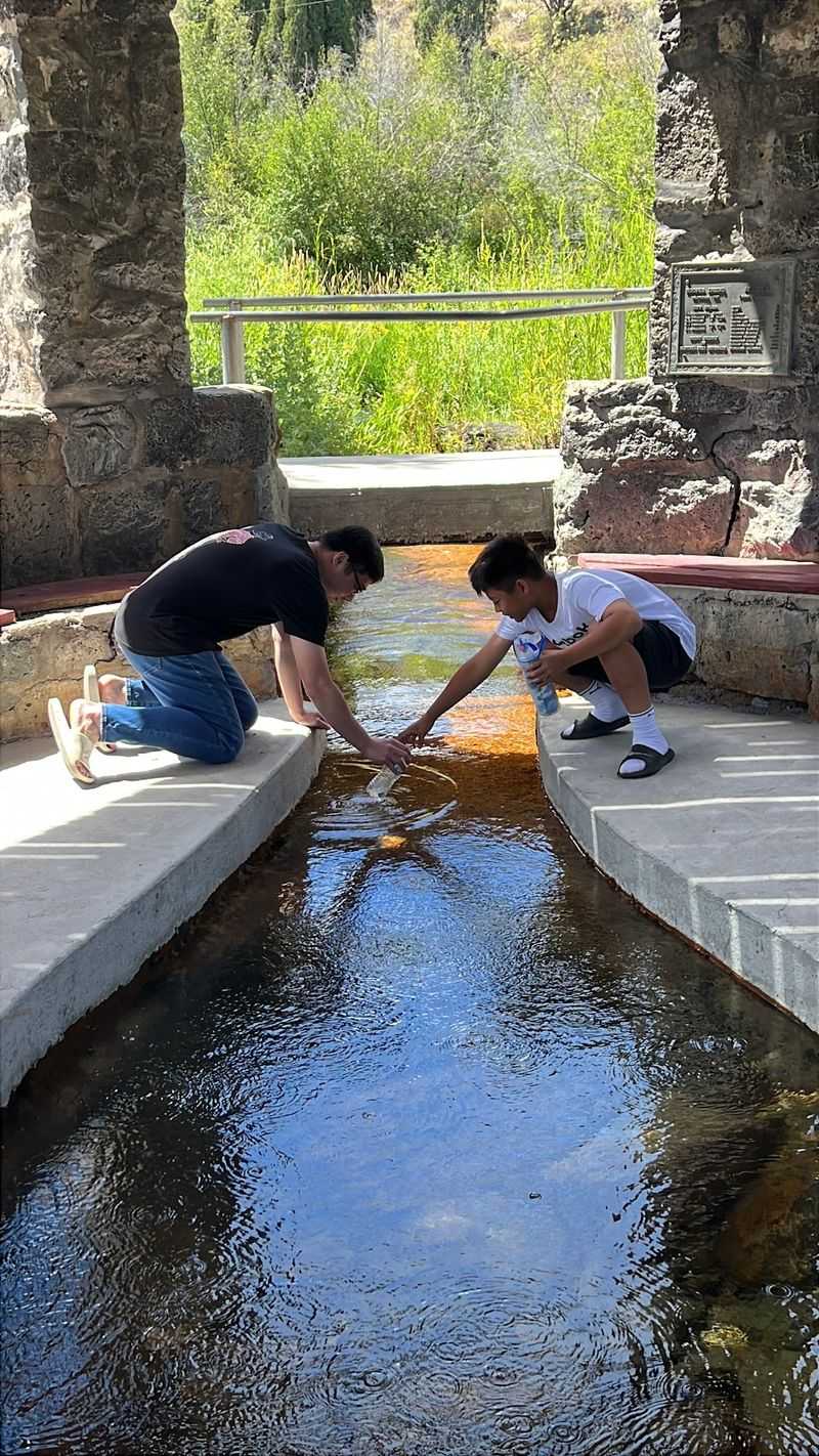 Few Idaho Road Trips Let You Drink Straight From A Landmark This Old
