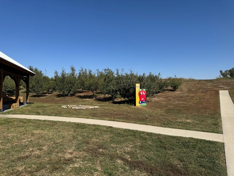 Union Orchard, a Caramel Pie Stop on Highway 75