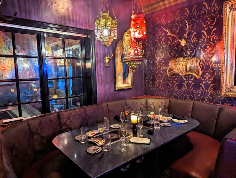 La Fondue, Saratoga: Melted Cheese In A Theatrical Setting