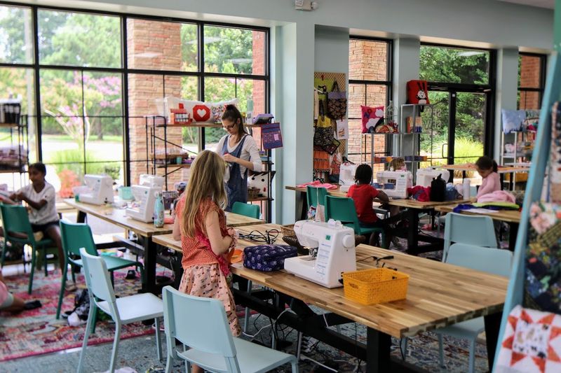 Sew Sew Studio, Bogart