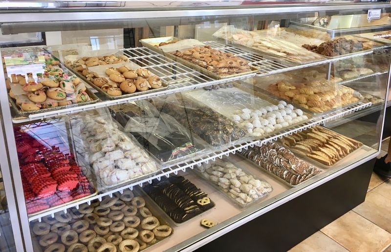 Gluten-Free Options Welcome More Guests To The Table