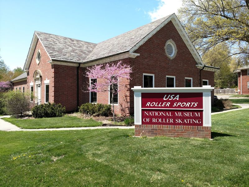The 1936 Colonial Revival Building on South Street