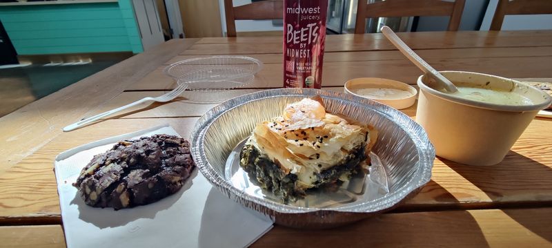 Lunch That Tastes Like Someone Actually Cares