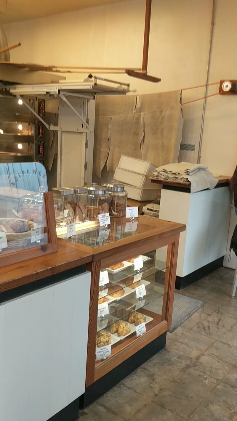 This Small Georgia Bakery Mills Its Own Flour For Naturally Leavened Bread - Decor Hint Stone Mills Do The Quiet Work