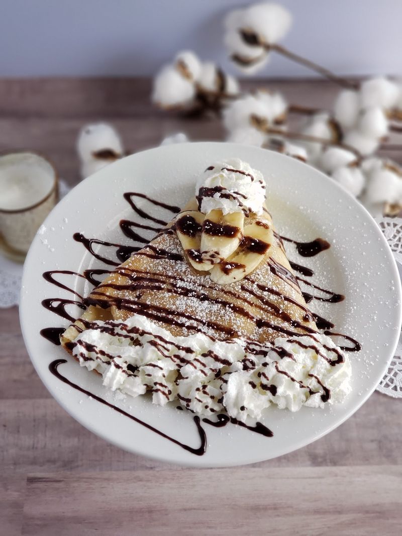 The Charming European-Style Bakery In Washington Has Chocolate Croissants Loved Throughout The State - Decor Hint Sweet Crepes Piled With Fruit And Cream