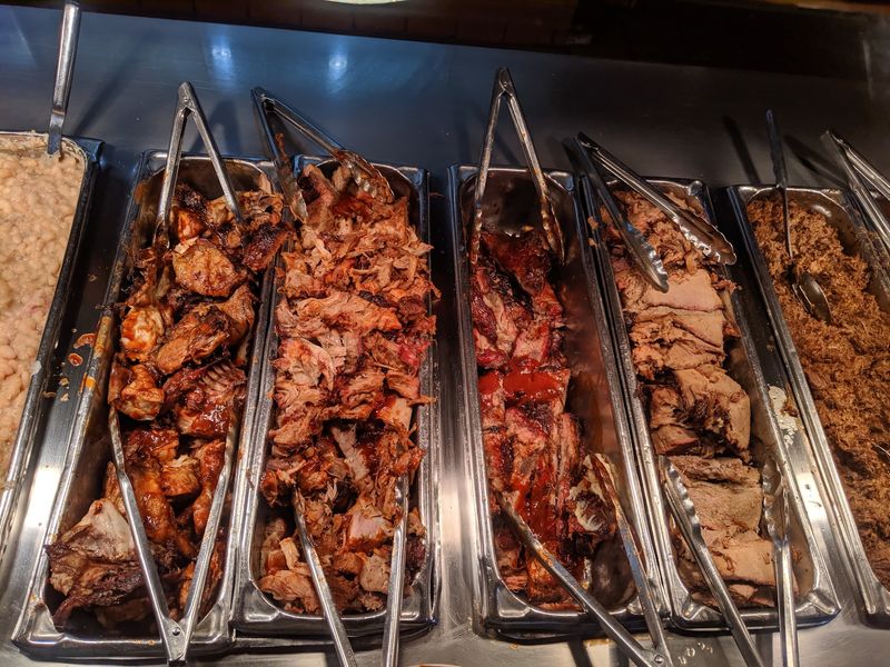 This Beloved Kentucky Buffet Serves Up Mutton Barbecue That Keeps Diners Coming Back For Seconds - Decor Hint Tons Of Mutton