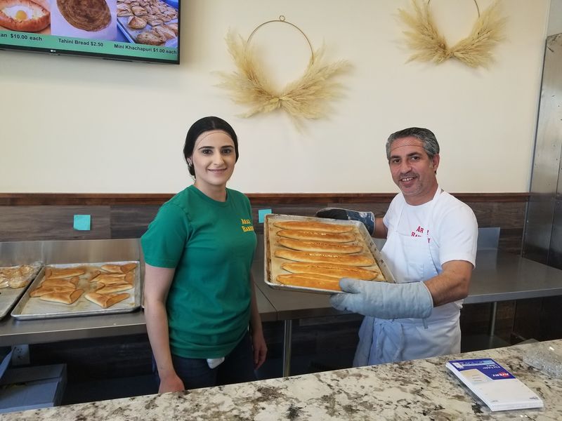 10 Fresno, California Bakeries Locals Keep Coming Back To For Fresh Bread, Pastries And Old-School Sweets - Decor Hint Araz Bakery