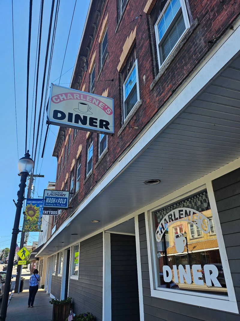 Charlene's Diner, Jewett City
